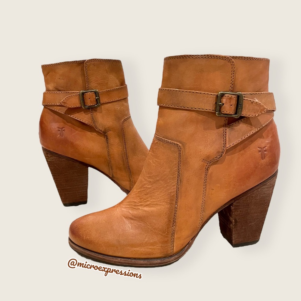 $379 Frye Patty Tan Brown Leather Belt Cute Almond Toe Fall/Winter Ankle Booties - Picture 16 of 16